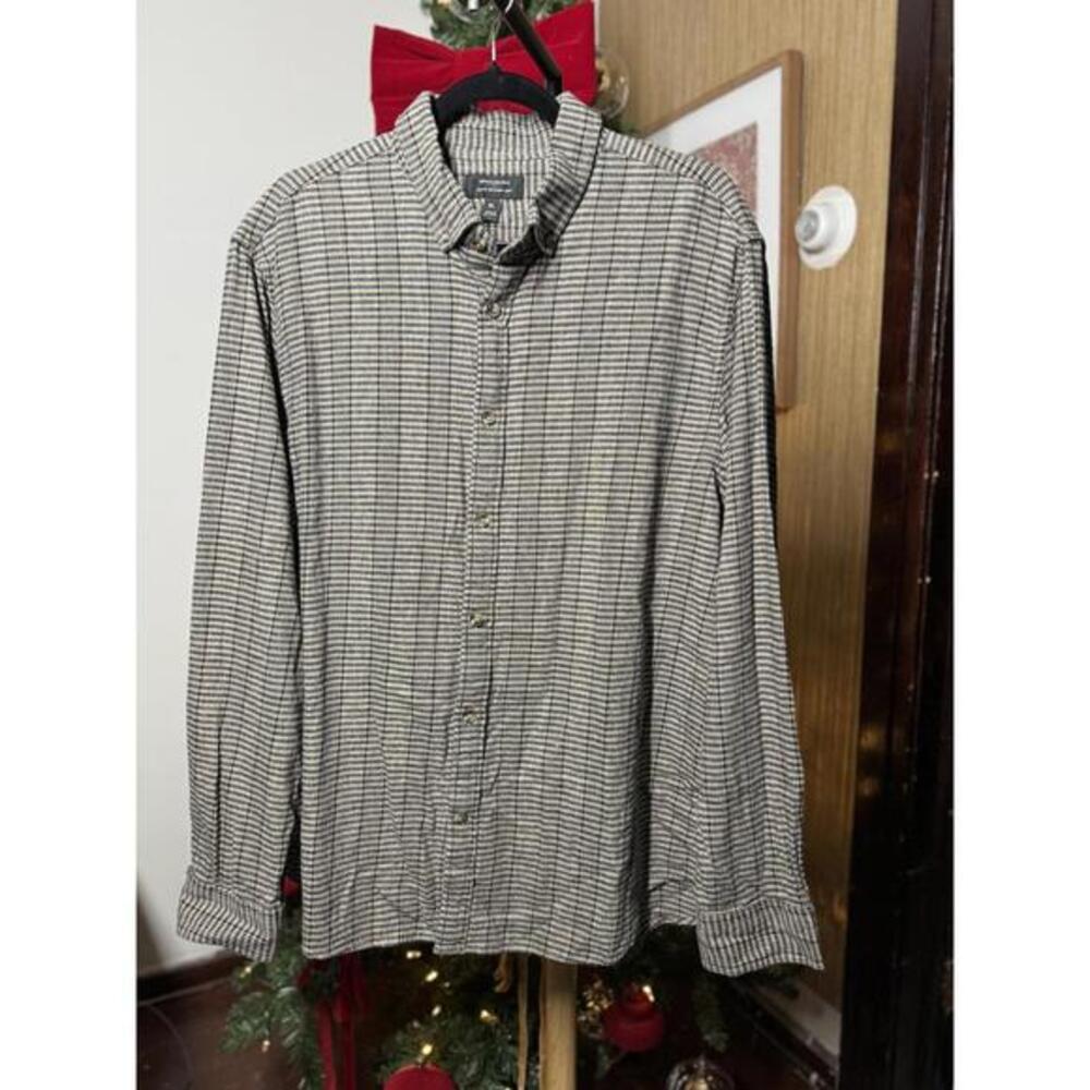 Banana Republic Men's Button-Up Shirt - Beige Plaid, Size XL
